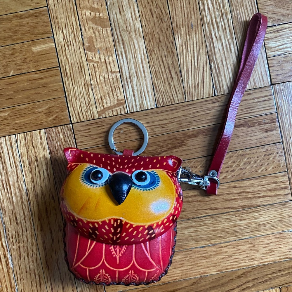 Leather Owl Change purse ( Hawaii)